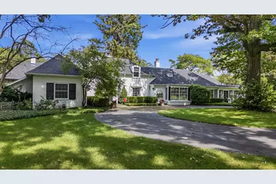 7861 N Regent Ct, Fox Point, WI 53217 - Photo 2