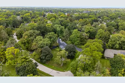 7861 N Regent Ct, Fox Point, WI 53217 - Photo 26