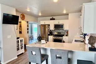 2012 Jackson St, Two Rivers, WI 54241 - Photo 6
