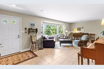 N31W22025  Shady Ln, Pewaukee, WI 53072 - Photo 4