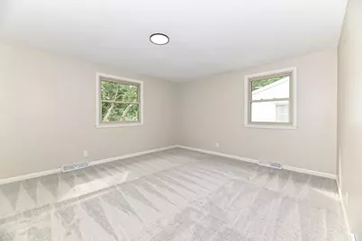2225 N 103rd St, Wauwatosa, WI 53226 - Photo 20