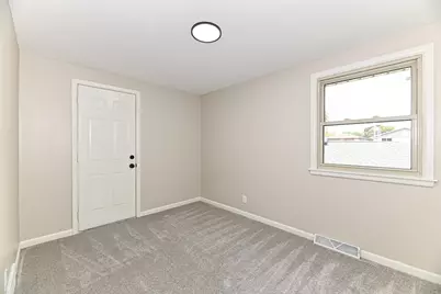 2225 N 103rd St, Wauwatosa, WI 53226 - Photo 28