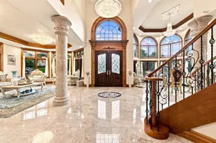 18250 Prairie Falcon Ln, Brookfield, WI 53045 - Photo 6