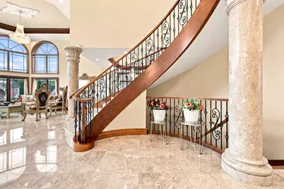 18250  Prairie Falcon Ln, Brookfield, WI 53045 - Photo 14