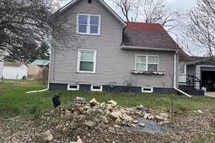 134 N Lincoln Ave, Viroqua, WI 54665 - Photo 2