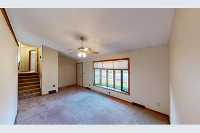 724  Well St, Onalaska, WI 54650 - Photo 4
