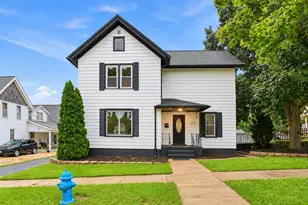 324 Conkey St, Burlington, WI 53105 - Photo 1