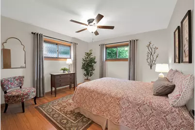 1305 N 119th St, Wauwatosa, WI 53226 - Photo 12