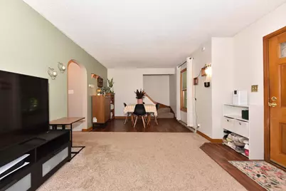 2426 S 73rd St, West Allis, WI 53219 - Photo 6