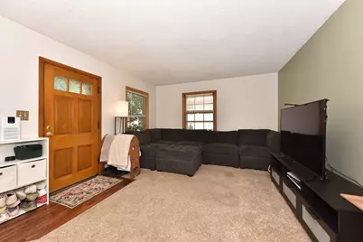 2426 S 73rd St, West Allis, WI 53219 - Photo 4