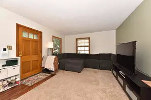 2426 S 73rd St, West Allis, WI 53219 - Photo 4