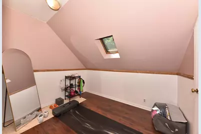 2426 S 73rd St, West Allis, WI 53219 - Photo 18