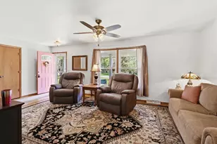 W277S8935 Hilltop Ln, Vernon, WI 53149 - Photo 12