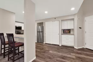 270 E Highland Ave, Milwaukee, WI 53202 - Photo 2
