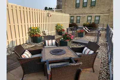 270 E Highland Ave #635, Milwaukee, WI 53202 - Photo 18
