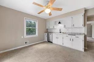 3332 S Burrell St, Milwaukee, WI 53207 - Photo 16
