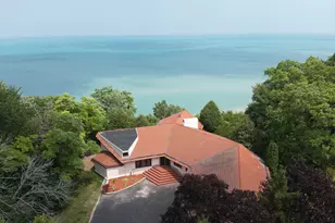 1240 E Donges Ct, Bayside, WI 53217 - Photo 2