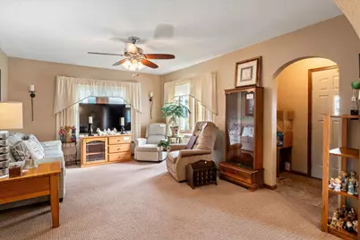 2126  16th St, La Crosse, WI 54601 - Photo 4