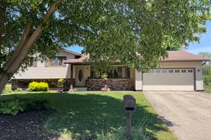 708 Margaret St, Sparta, WI 54656 - Photo 2