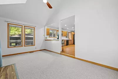 709  Manor Dr, Twin Lakes, WI 53181 - Photo 8