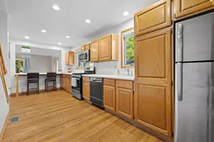 709 Manor Dr, Twin Lakes, WI 53181 - Photo 4