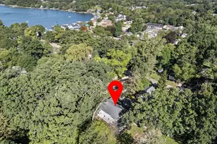 709 Manor Dr, Twin Lakes, WI 53181 - Photo 2