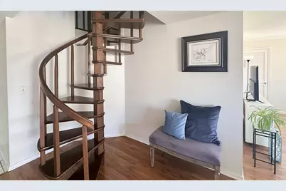 1633 N Prospect Ave #5D, Milwaukee, WI 53202 - Photo 12