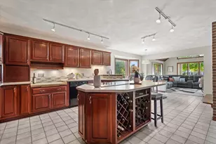 1905 Hickory Ln, Oshkosh, WI 54901 - Photo 12
