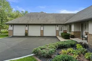 1905 Hickory Ln, Oshkosh, WI 54901 - Photo 56