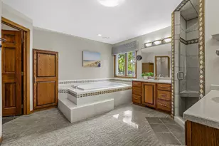 1905 Hickory Ln, Oshkosh, WI 54901 - Photo 26