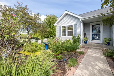 643  Riverwood Ln, West Bend, WI 53095 - Photo 30