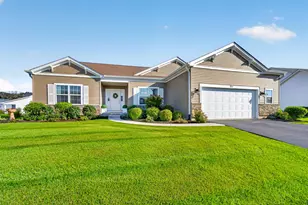 551 N Stone Ridge Dr, Lake Geneva, WI 53147 - Photo 1