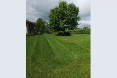 N66W15400  Raven Way Dr, Menomonee Falls, WI 53051 - Photo 4