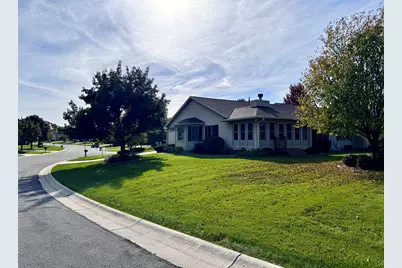 N66W15400  Raven Way Dr, Menomonee Falls, WI 53051 - Photo 6