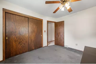 16755 W Hearthside Dr, New Berlin, WI 53151 - Photo 22