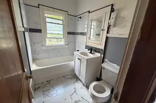1718 W Capitol Dr, Milwaukee, WI 53206 - Photo 14