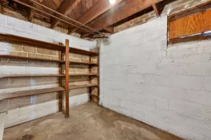 1718 W Capitol Dr, Milwaukee, WI 53206 - Photo 22