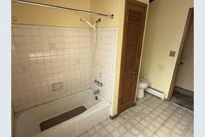 5435 S 15th Pl, Milwaukee, WI 53221 - Photo 14