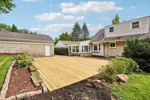 W73N917 London Ct, Cedarburg, WI 53012 - Photo 56