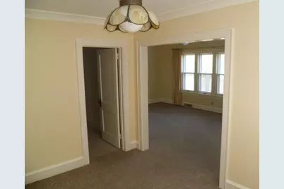 1755 S 73rd St, West Allis, WI 53214 - Photo 6