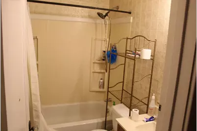 1755 S 73rd St, West Allis, WI 53214 - Photo 10