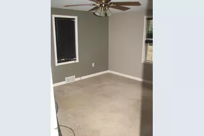 7426  Pershing Blvd, Kenosha, WI 53142 - Photo 12