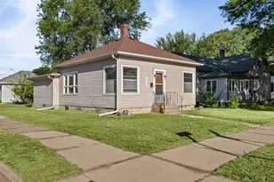 1303 Kane St, La Crosse, WI 54603 - Photo 2