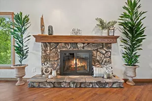 717 Mansfield Cir, Hartland, WI 53029 - Photo 24