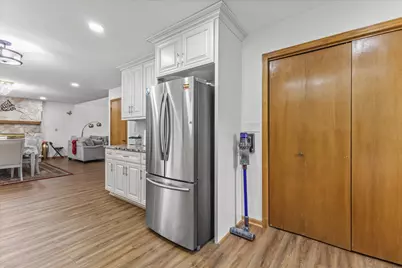 3950 W Minnesota Ave, Franklin, WI 53132 - Photo 12