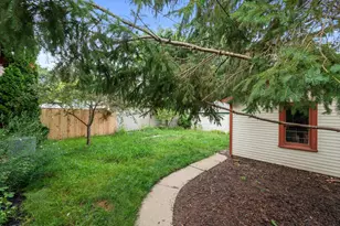 3276 N 47th St, Milwaukee, WI 53216 - Photo 6