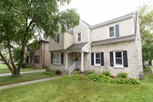 4041 N Bartlett Ave, Shorewood, WI 53211 - Photo 1