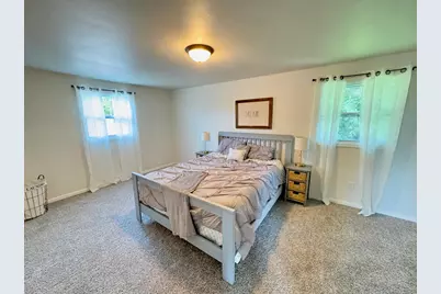 8008  Gina Dr, Racine, WI 53406 - Photo 16