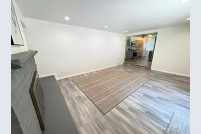 8008  Gina Dr, Racine, WI 53406 - Photo 14