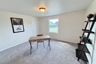 8008 Gina Dr, Racine, WI 53406 - Photo 20